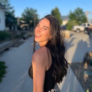 Meet your Posher, Alexis